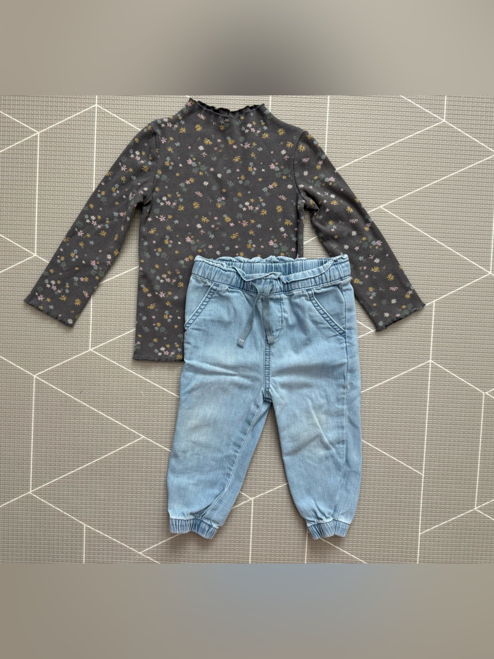 Little Co.|Baby girl Organic cotton Floral Ribbed Long Sleeve mock neck & jeans•
